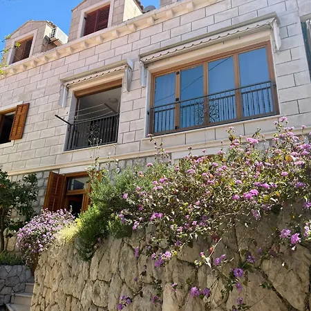 Seas - Wild Orange Dubrovnik Apartment *